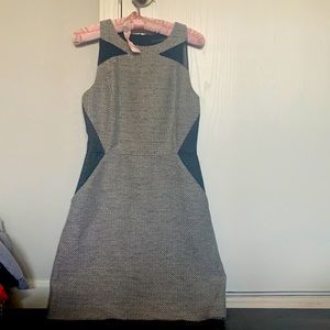 Banana Republic Dress with pockets!